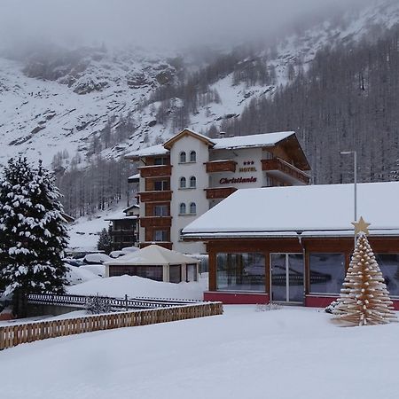 Wellness- Und Schneesporthotel Christiania Saas-Almagell Ngoại thất bức ảnh