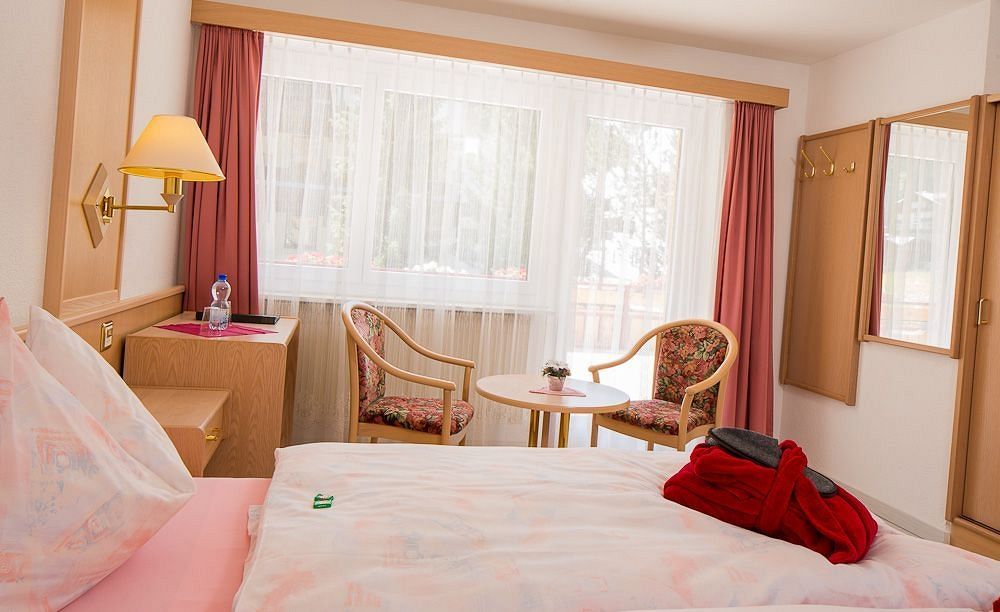 Wellness- Und Schneesporthotel Christiania Saas-Almagell Ngoại thất bức ảnh