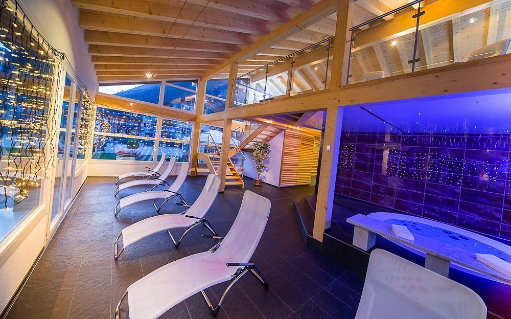 Wellness- Und Schneesporthotel Christiania Saas-Almagell Ngoại thất bức ảnh