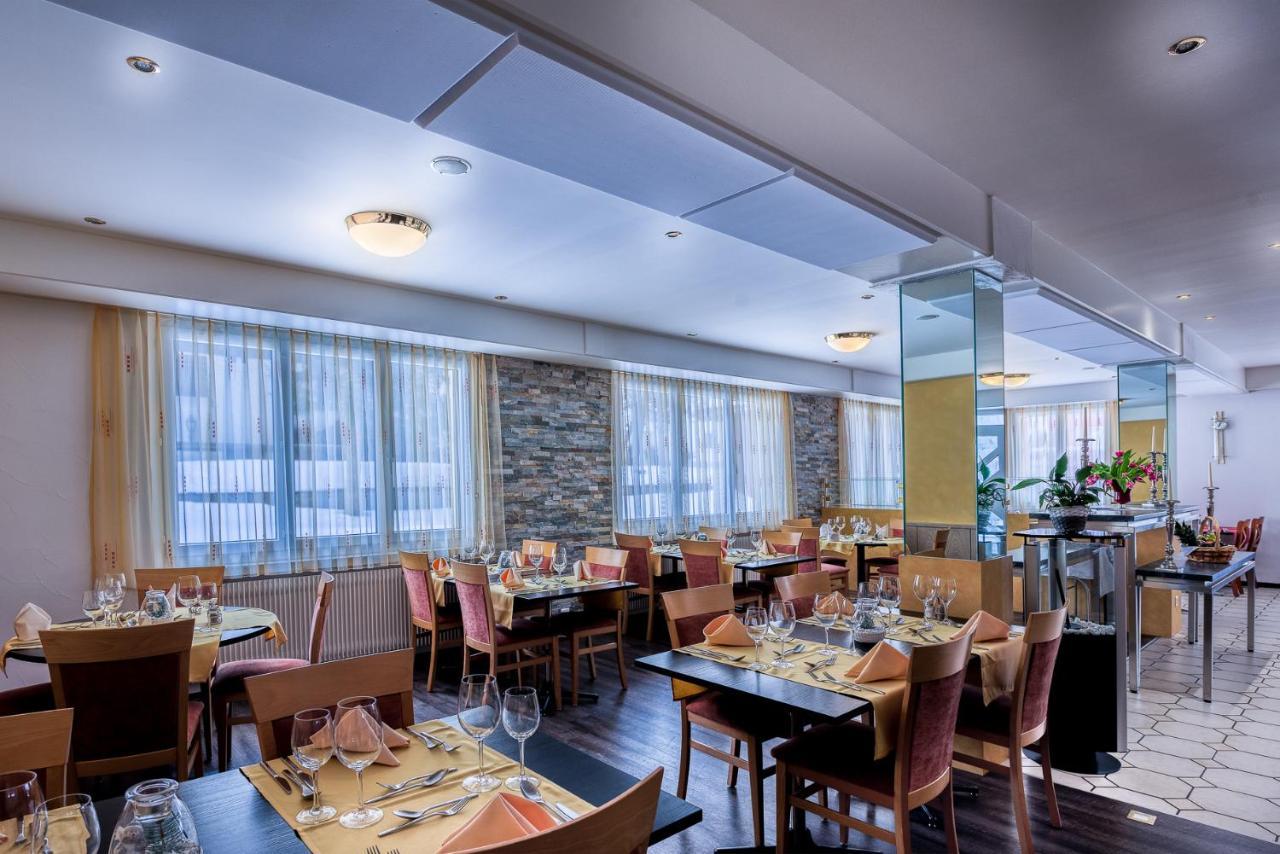 Wellness- Und Schneesporthotel Christiania Saas-Almagell Ngoại thất bức ảnh