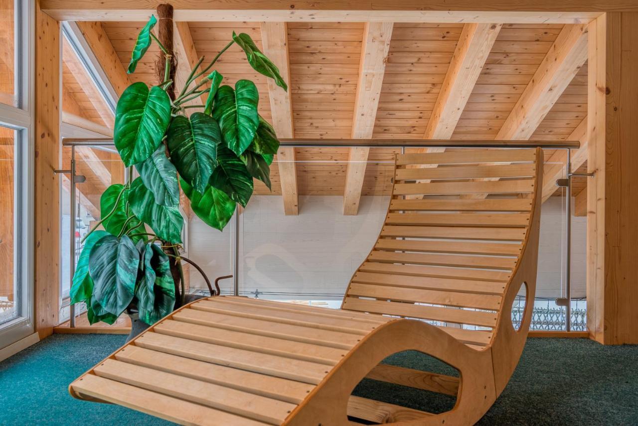 Wellness- Und Schneesporthotel Christiania Saas-Almagell Ngoại thất bức ảnh